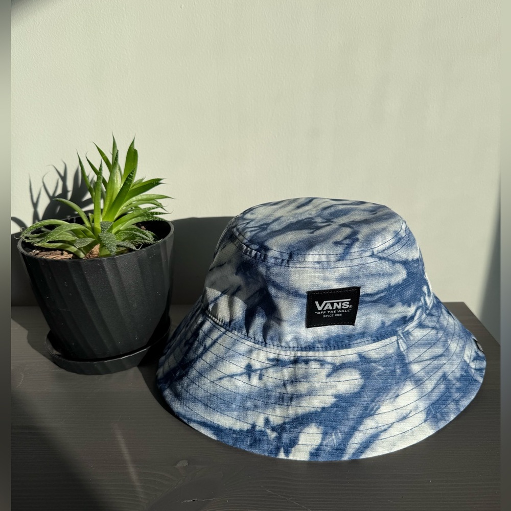 Vans Women's Step Up Bucket Hat